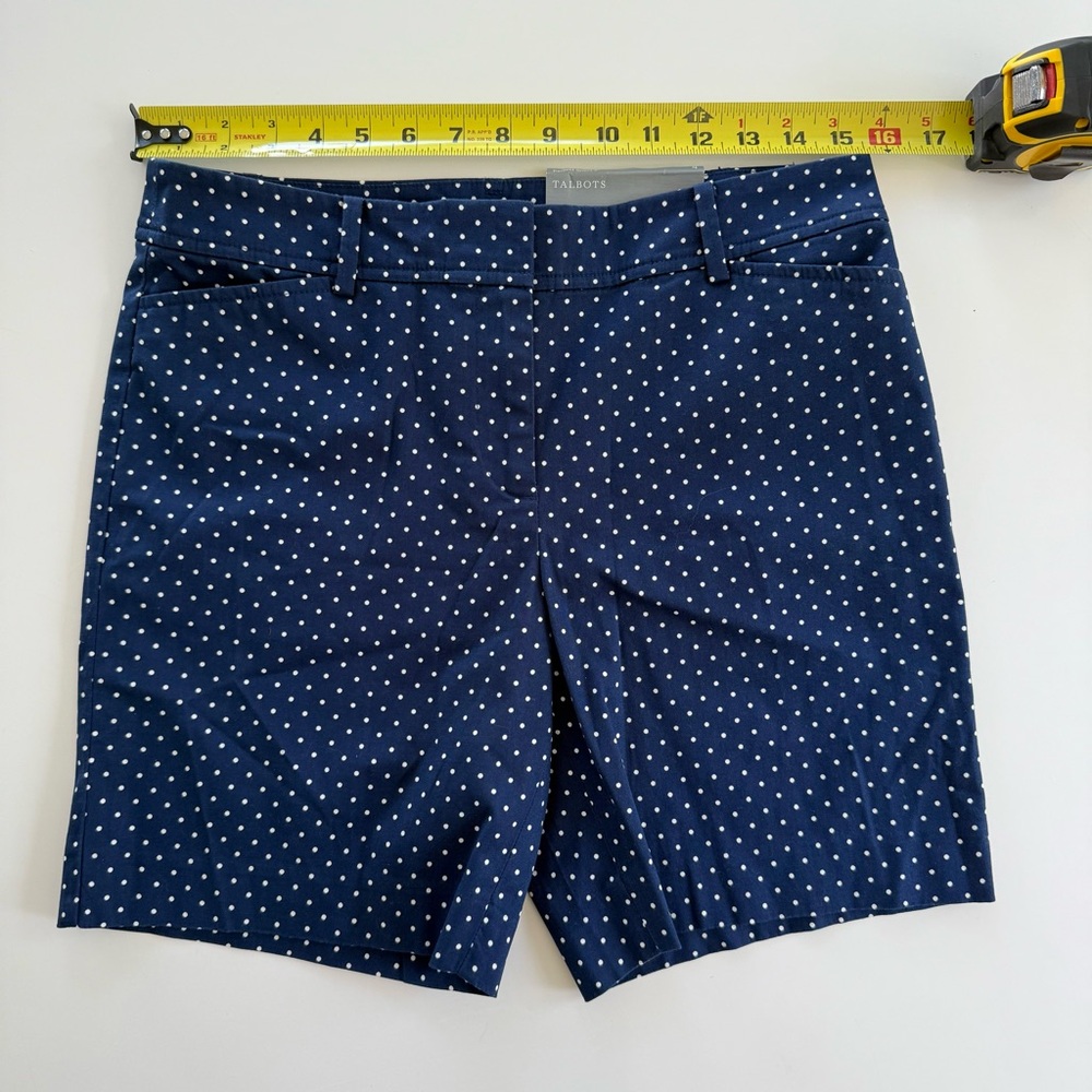 NWT~ Talbots~ Perfect Shorts ~Women’s 4~Navy Blue Polka Dot~7” Inseam - Picture 3 of 10